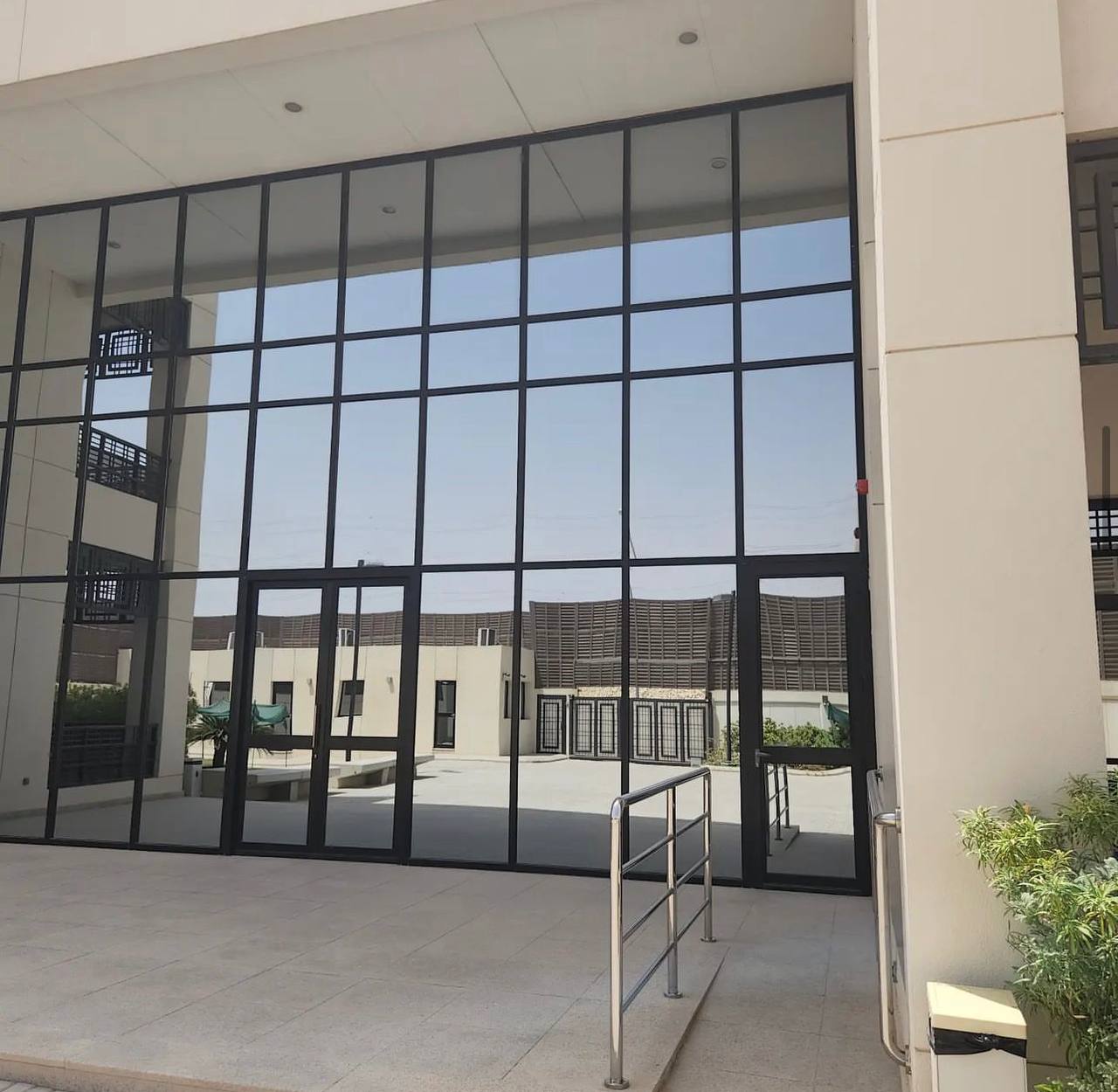 شركة تركيب زجاج استركشر بالرياض | شركة أركان الندي